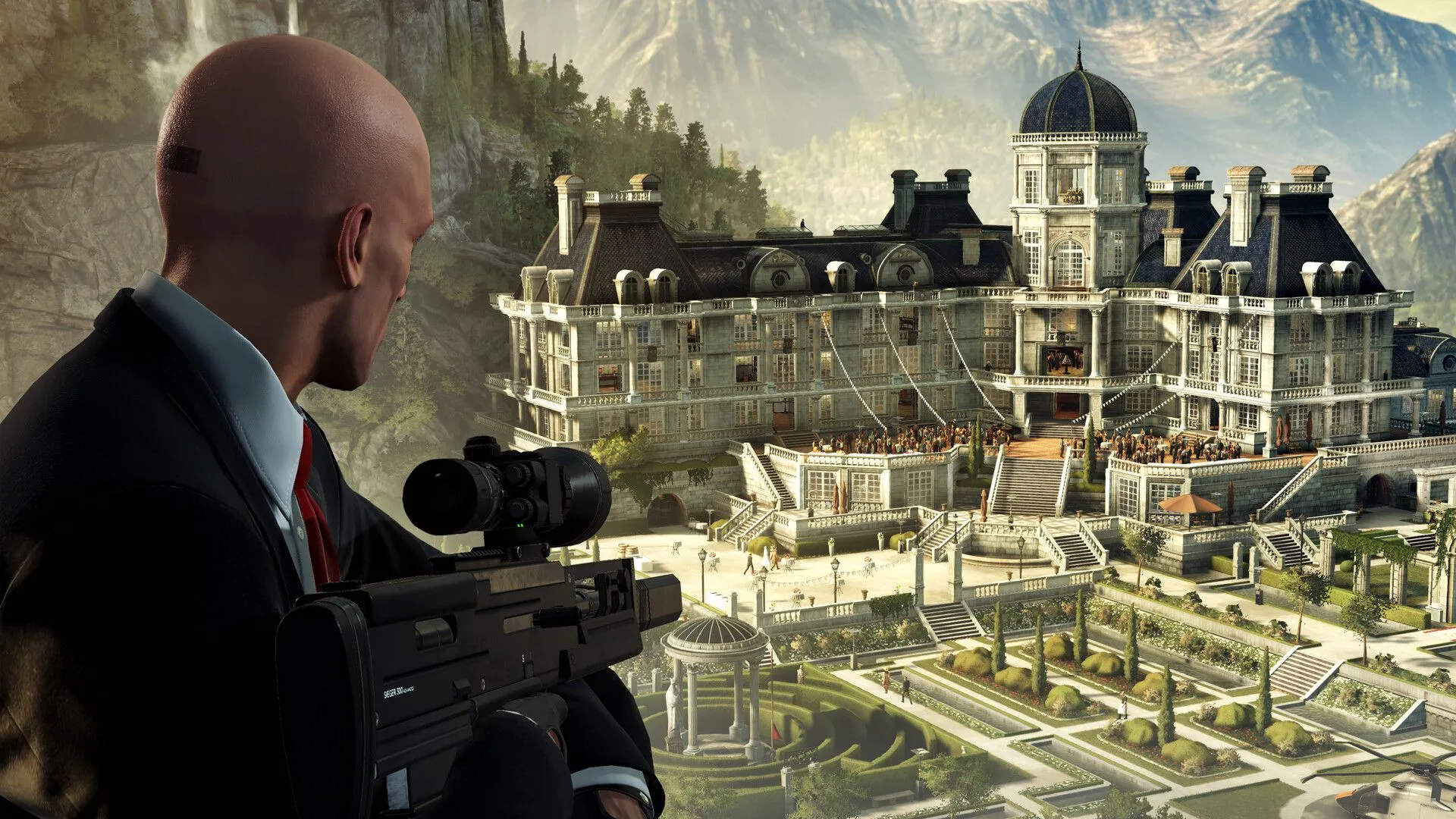 Agent 47 đang chuẩn bị thực hiện một hành động lén lút trong Hitman: World of Assassination.