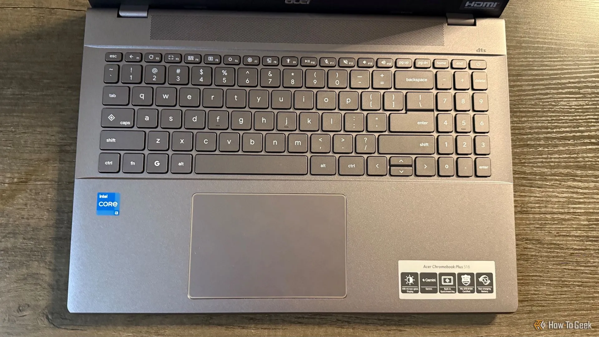 Cận cảnh bàn phím 96% có numpad của Acer Chromebook Plus 516
