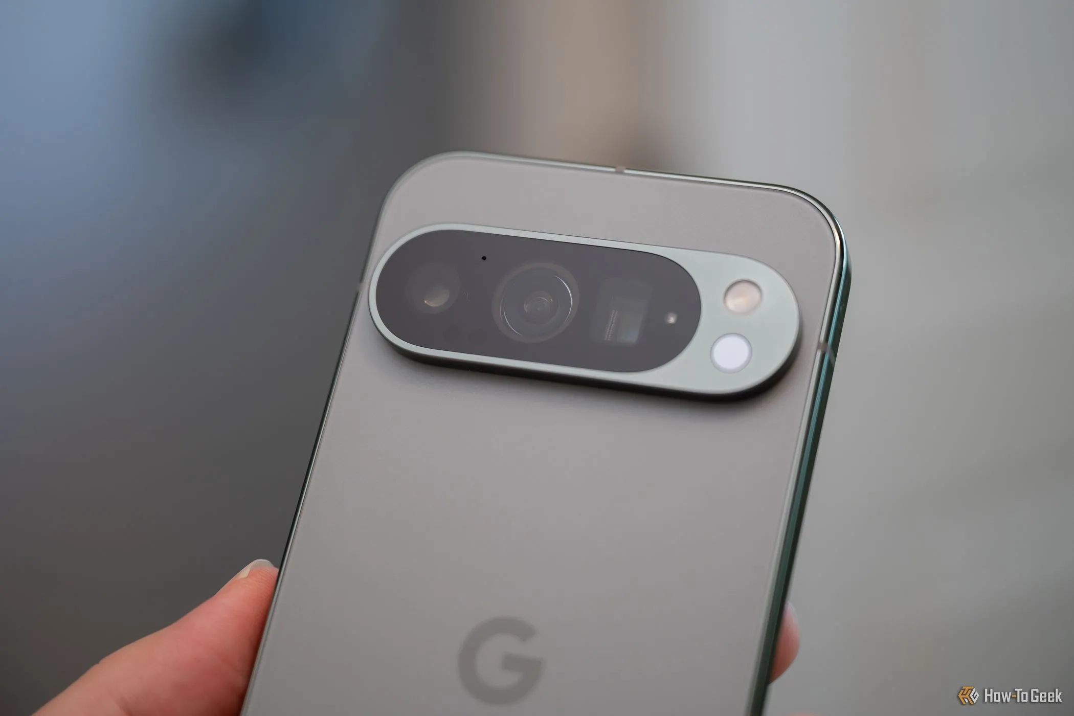 Cụm camera sau nổi bật của Google Pixel 9 Pro, biểu tượng cho công nghệ nhiếp ảnh tiên tiến trên smartphone hiện nay, không chỉ dựa vào số megapixel.