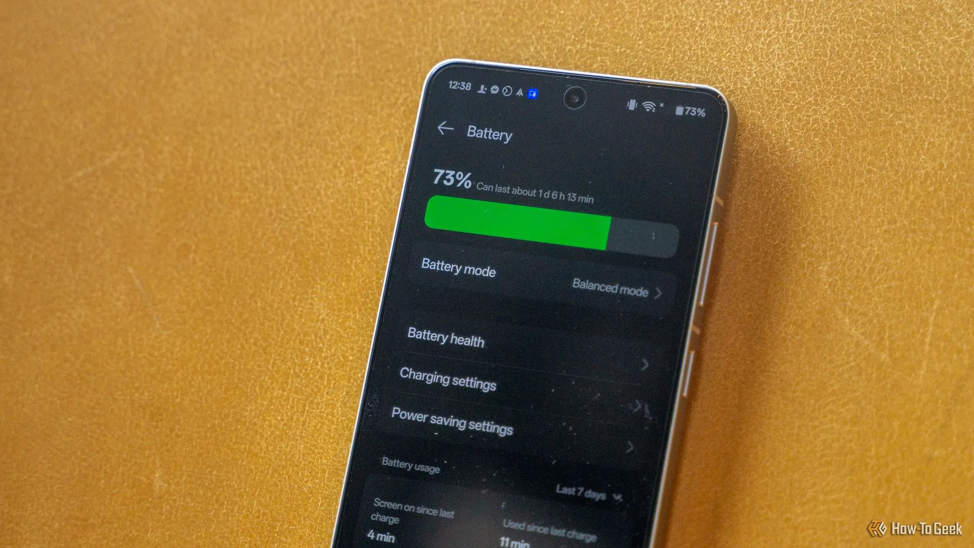 Điện thoại OnePlus 13R thực sự mang lại thời lượng pin nhiều ngày.