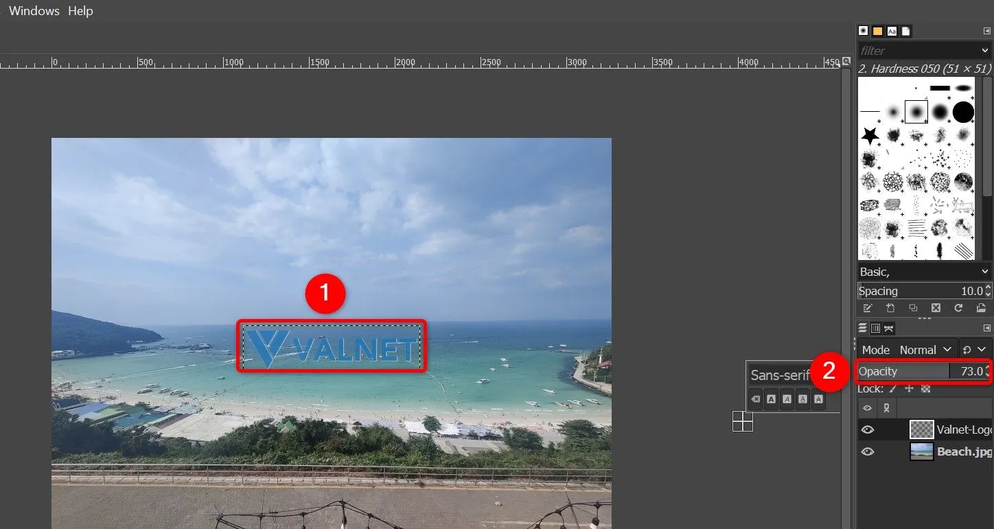 Hình ảnh watermark và thanh điều chỉnh độ trong suốt (Opacity) được làm nổi bật trong GIMP.