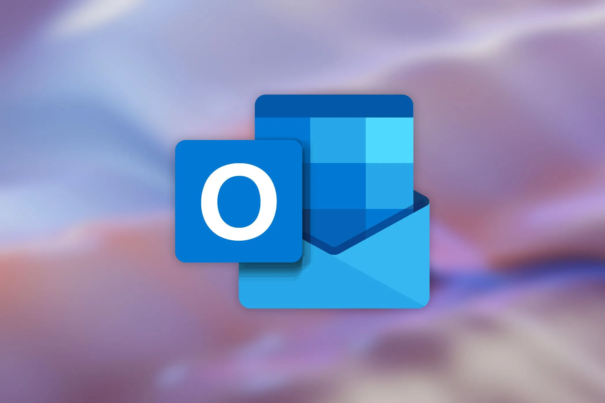 Logo Microsoft Outlook trên màn hình máy tính