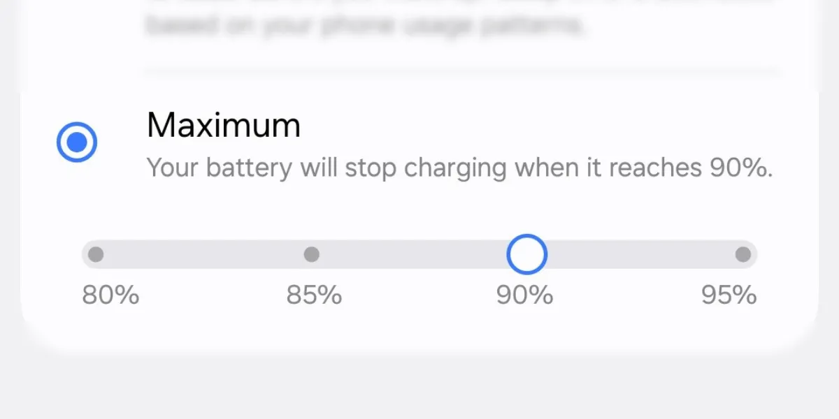 Ảnh chụp màn hình chế độ Bảo vệ pin &quot;Tối đa&quot; trên Galaxy S25