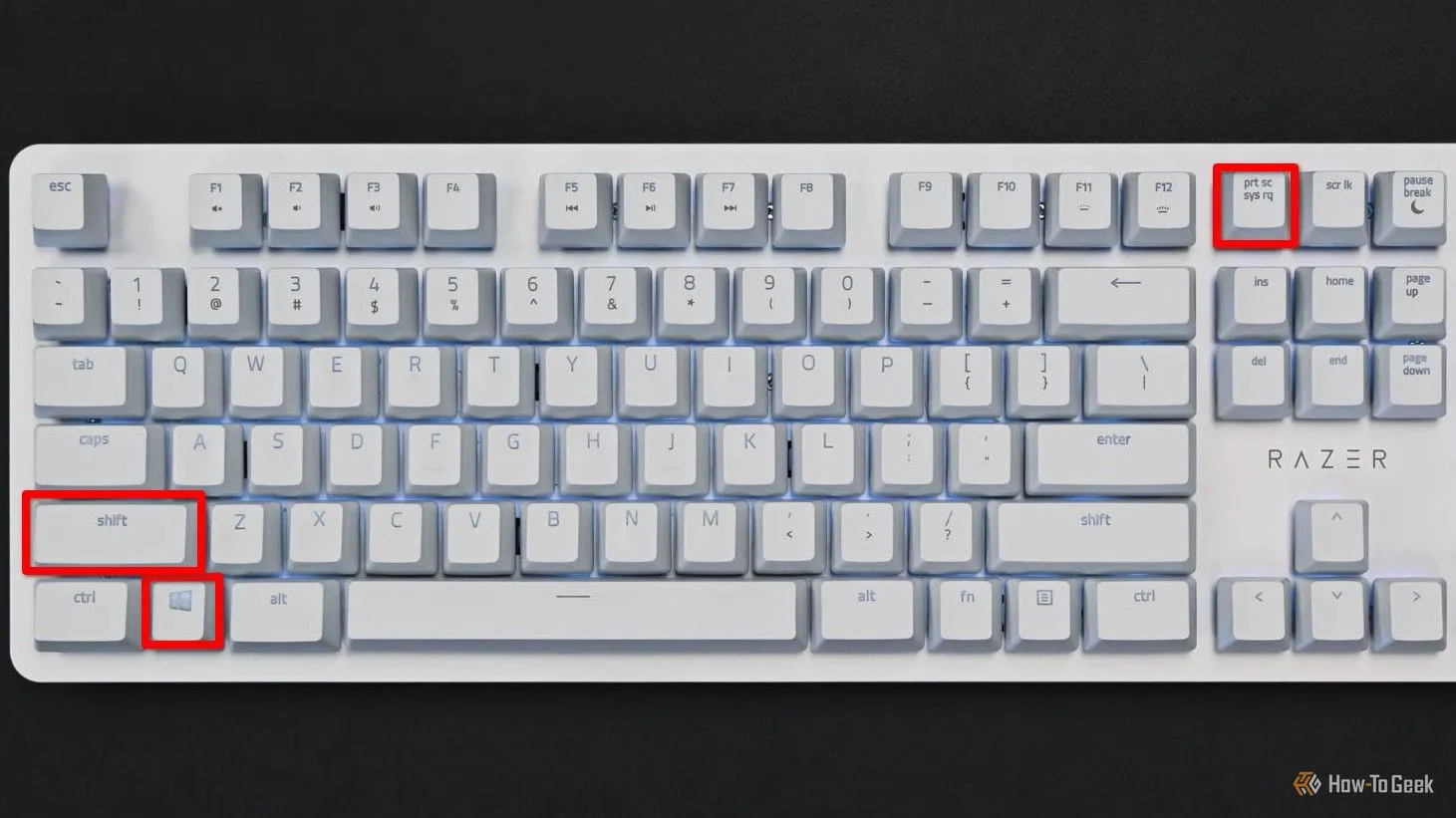 Bàn phím làm nổi bật phím Meta, Shift và Print Screen để chụp màn hình vùng tùy chọn