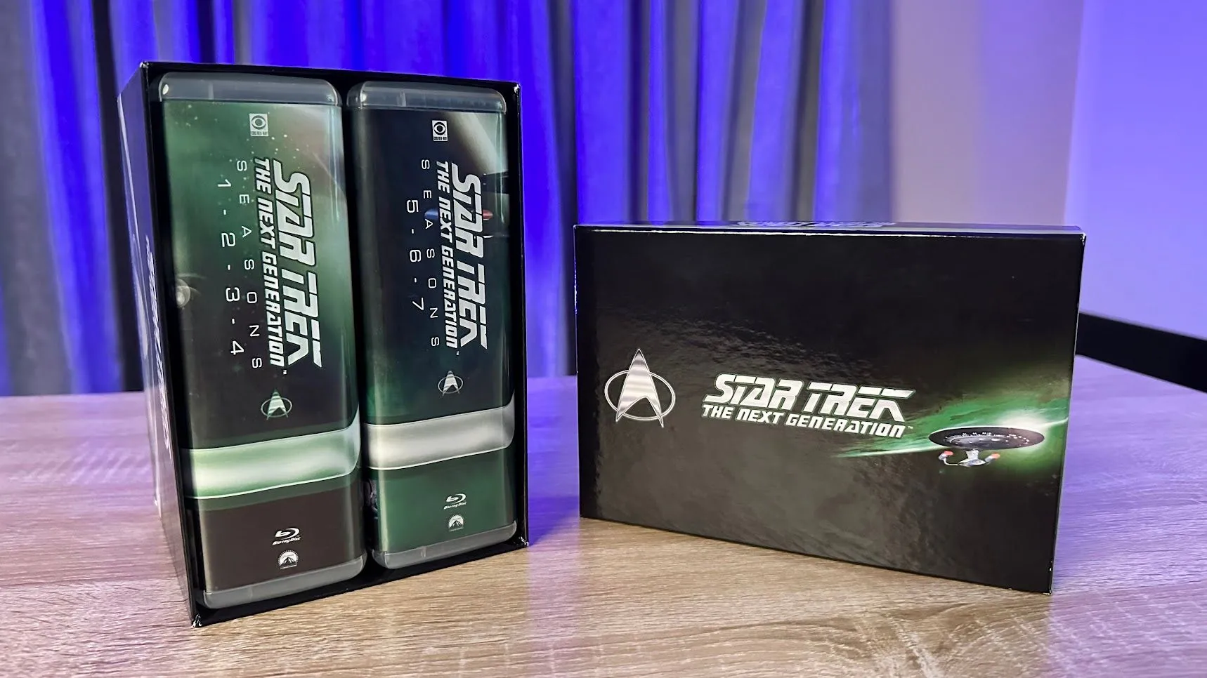 Bộ đĩa Blu-ray Star Trek Full Journey, một ví dụ về giải trí phim truyền hình.
