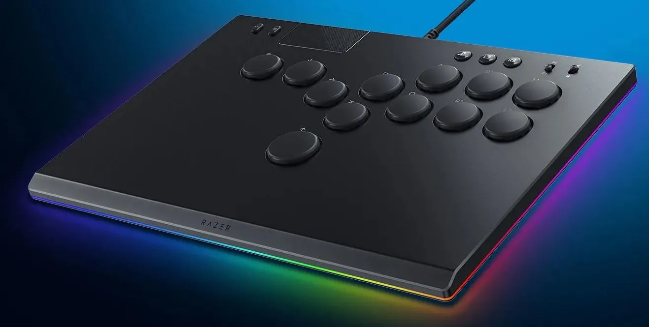 Bộ điều khiển Razer Kitsune toàn nút với thiết kế phẳng và các nút bấm quang học.