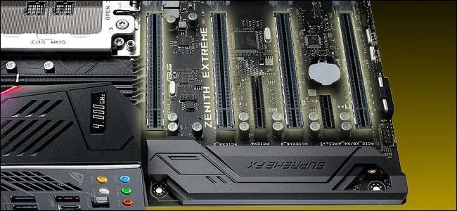 Các khe cắm PCI Express trên bo mạch chủ với kích thước khác nhau, minh họa khả năng tương thích ngược của PCIe