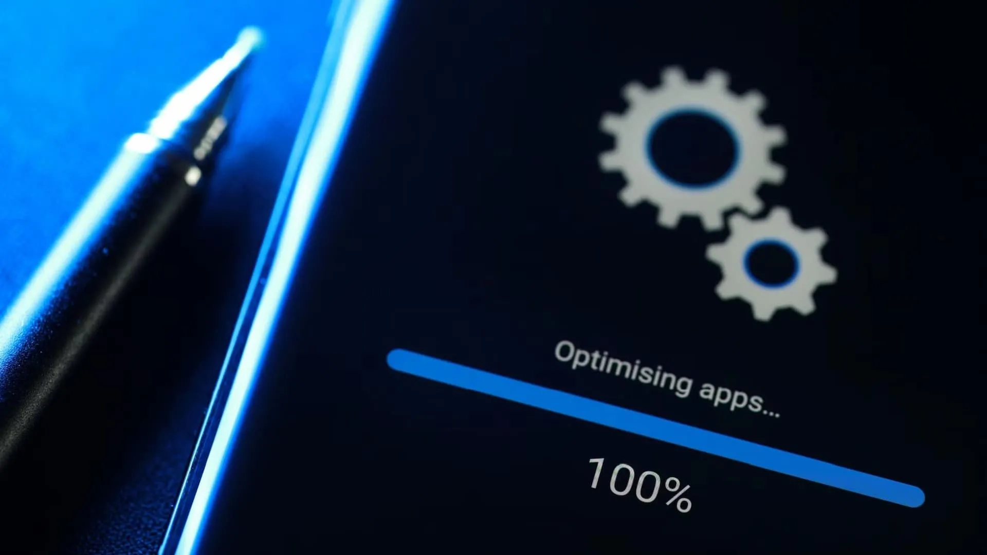 Điện thoại Android đang hiển thị màn hình cài đặt cập nhật hệ thống