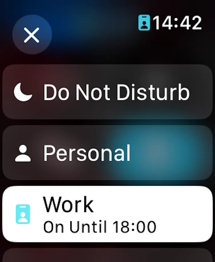 Giao diện chuyển đổi nhanh các chế độ Tập trung (Focus) trên Apple Watch khi nhấn giữ biểu tượng Focus trong Control Center.