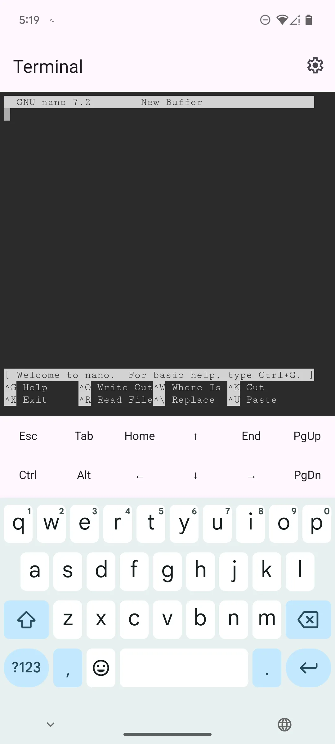 Giao diện trình soạn thảo văn bản Nano đang hoạt động trong ứng dụng Linux Terminal trên Google Pixel 6, cho phép chỉnh sửa tệp tin ngay trên điện thoại.