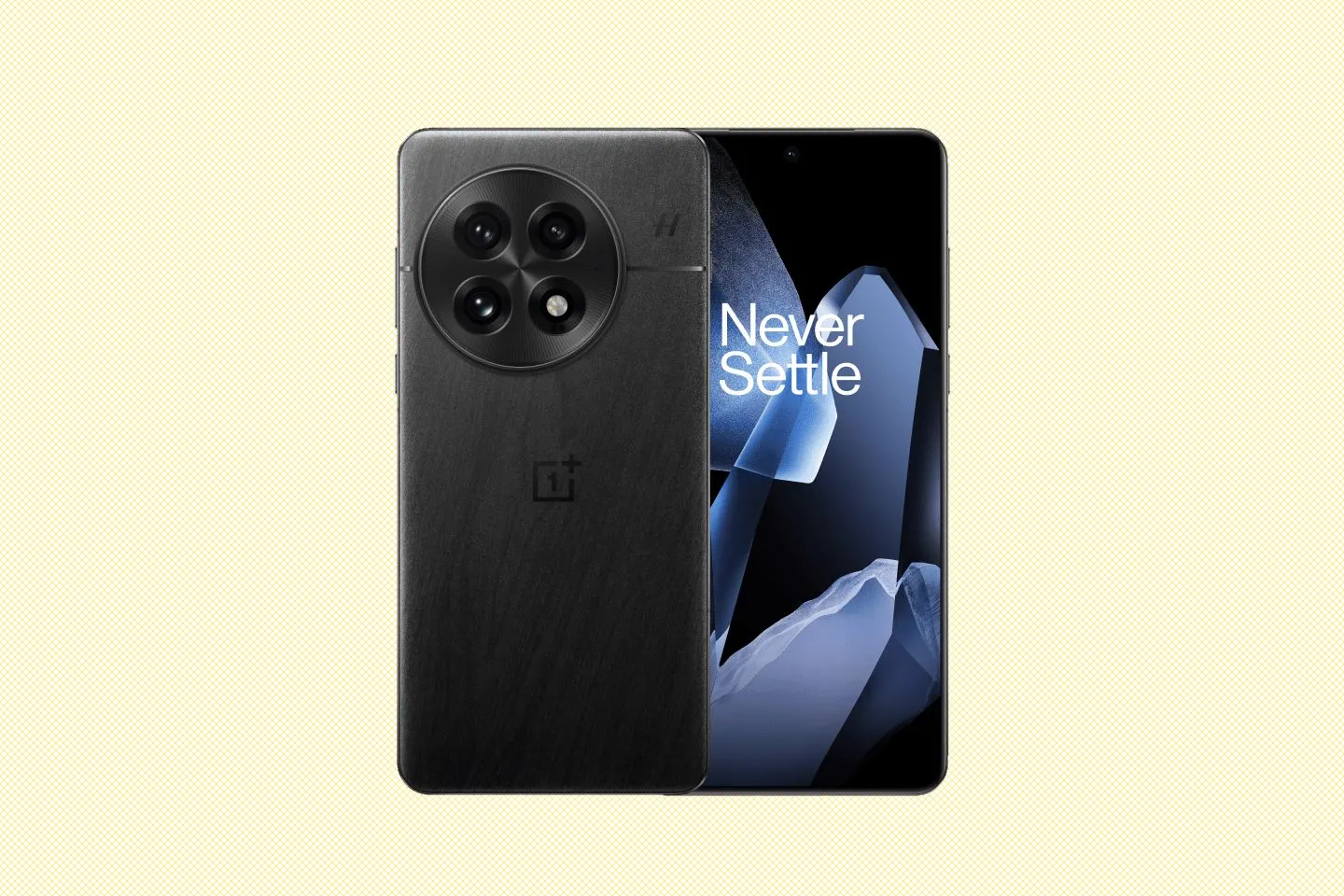 Mặt trước và mặt sau của smartphone Android OnePlus 13.