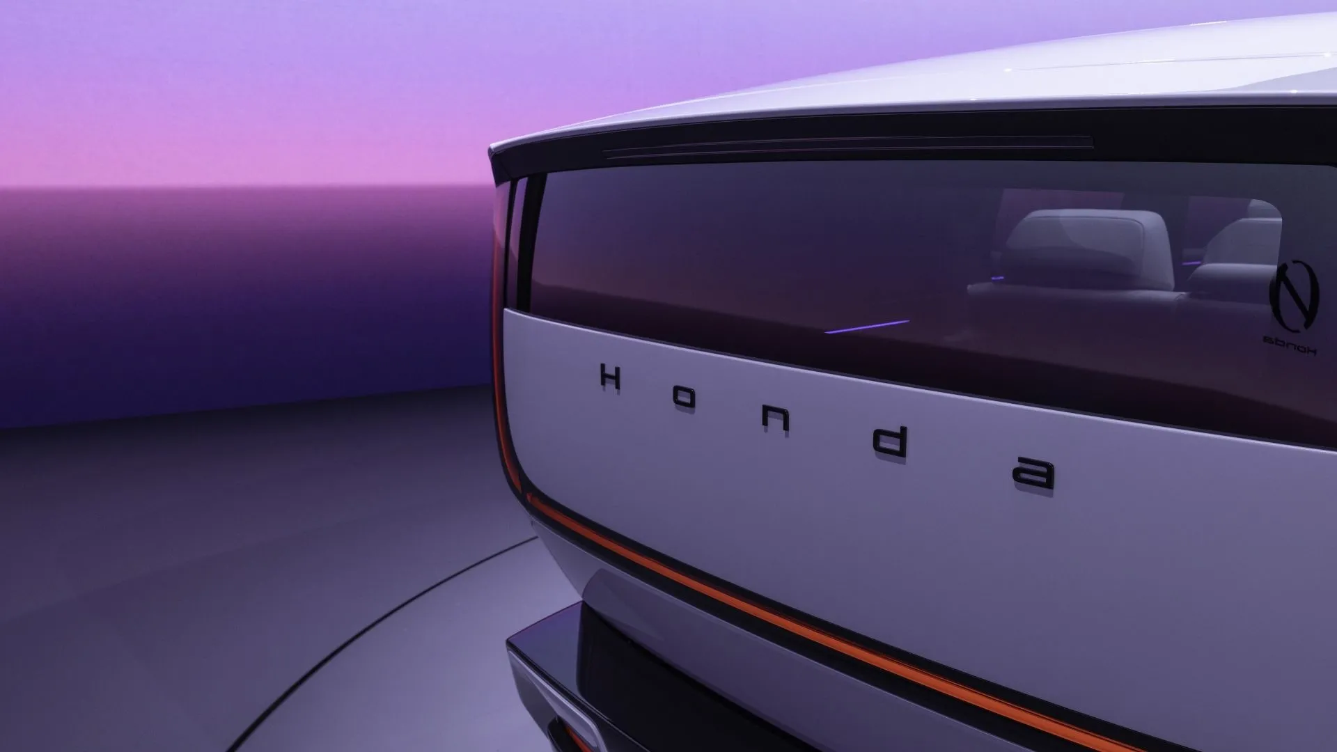 Mô hình SUV Prototype của Honda 0, thể hiện những đột phá về công nghệ pin thể rắn cho xe điện