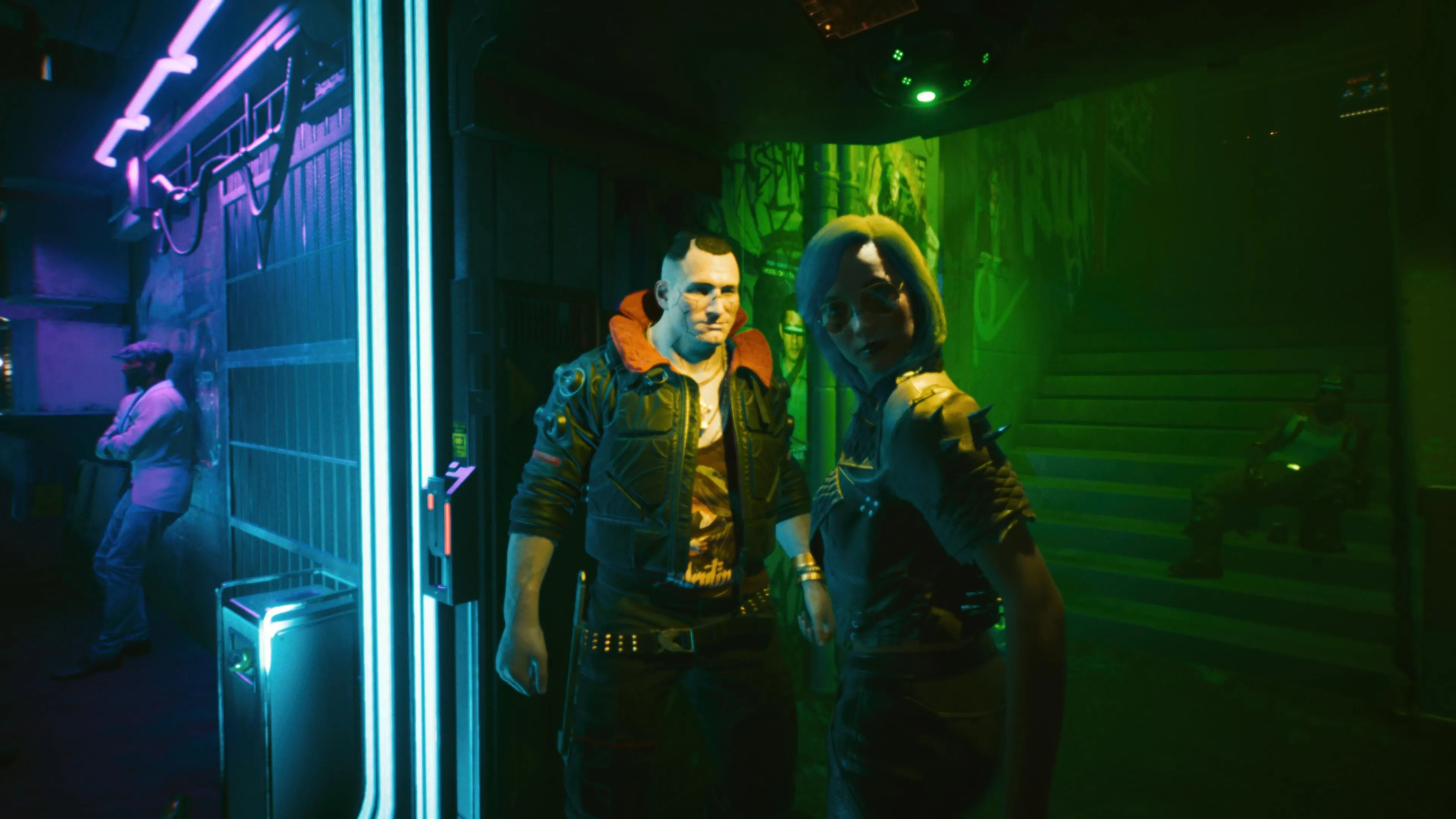 Nhân vật chính V nhìn lại trong khung cảnh Night City của Cyberpunk 2077.