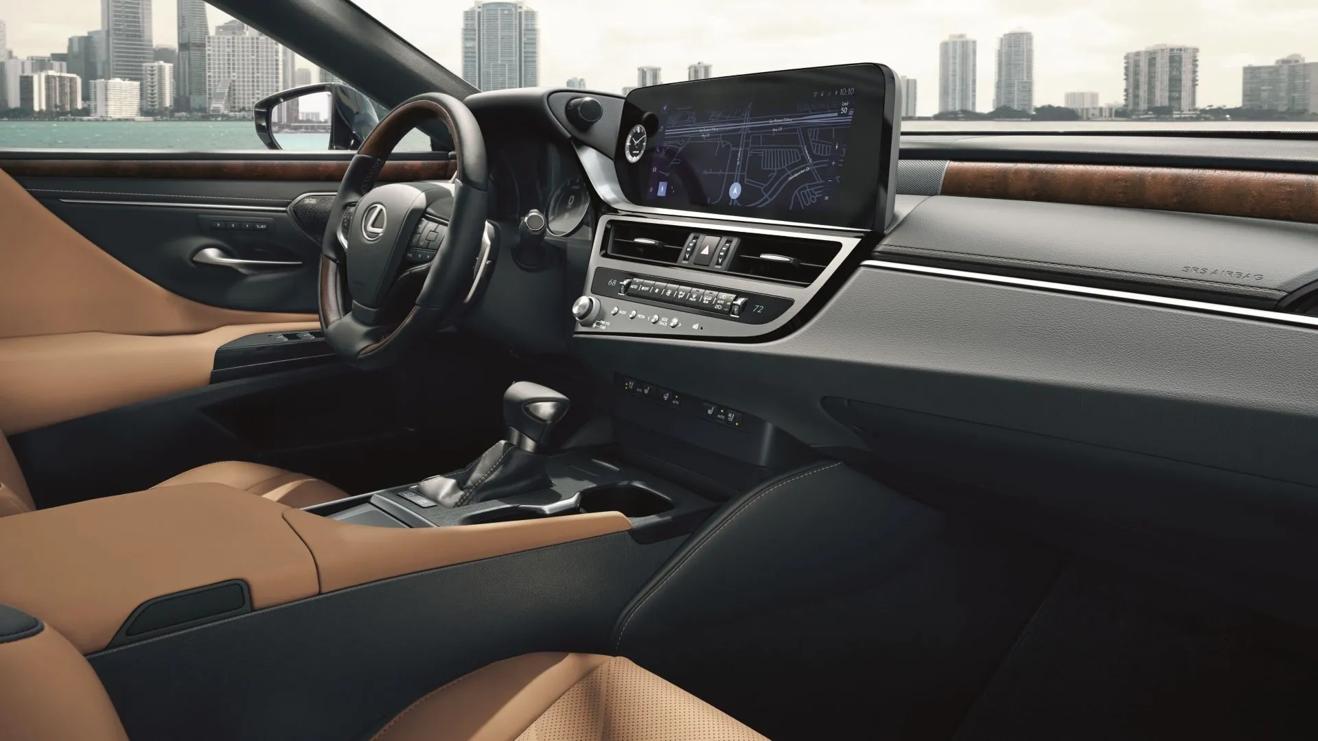 Nội thất bảng điều khiển Lexus ES 2025, minh họa không gian bị ảnh hưởng bởi quá nhiều chuông cảnh báo điện tử.