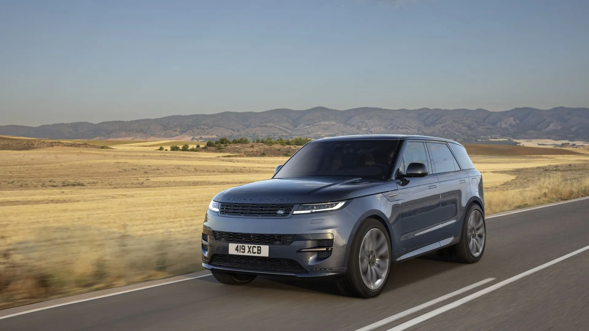 Range Rover Sport 2025 P510e: Đối thủ PHEV mạnh mẽ với thiết kế ấn tượng