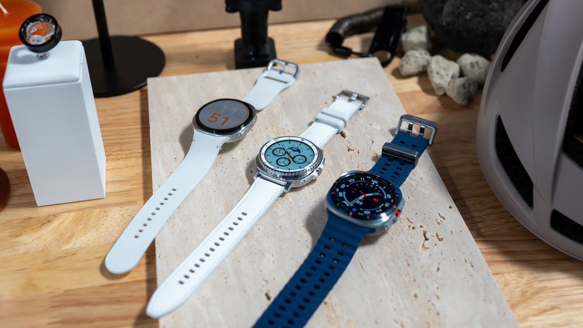 So sánh màn hình Samsung Galaxy Watch 8, Watch 8 Classic và Watch Ultra (2025)
