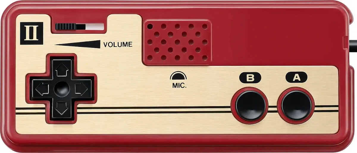 Tay cầm thứ hai của Famicom với micro tích hợp.