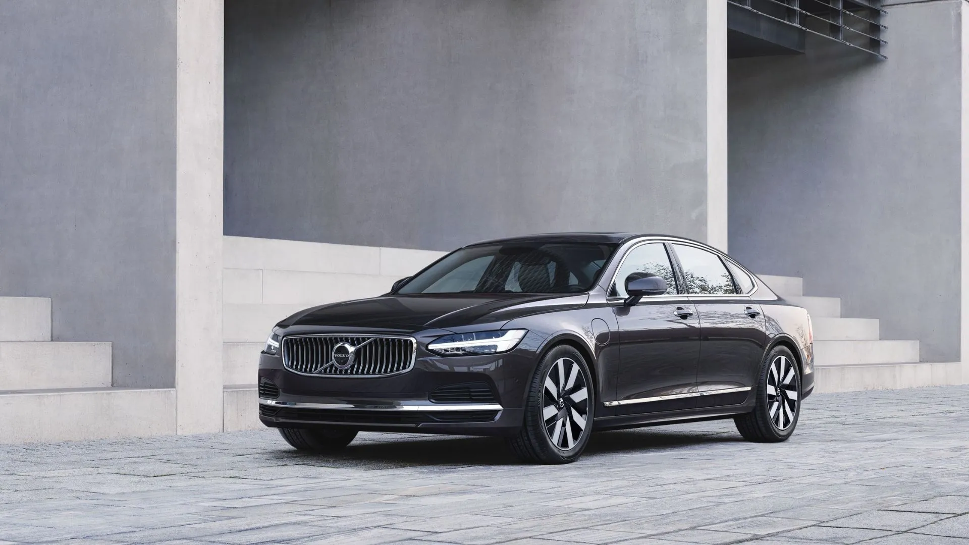 Volvo S90 Ultra T8 AWD Plug-In Hybrid 2025 màu xám thanh lịch