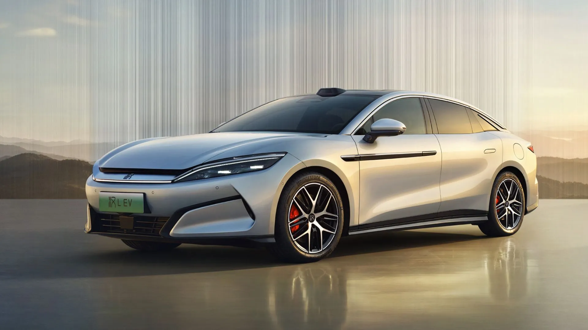 Xe điện BYD Han màu trắng bóng bẩy được chụp nghiêng, nổi bật công nghệ sạc nhanh
