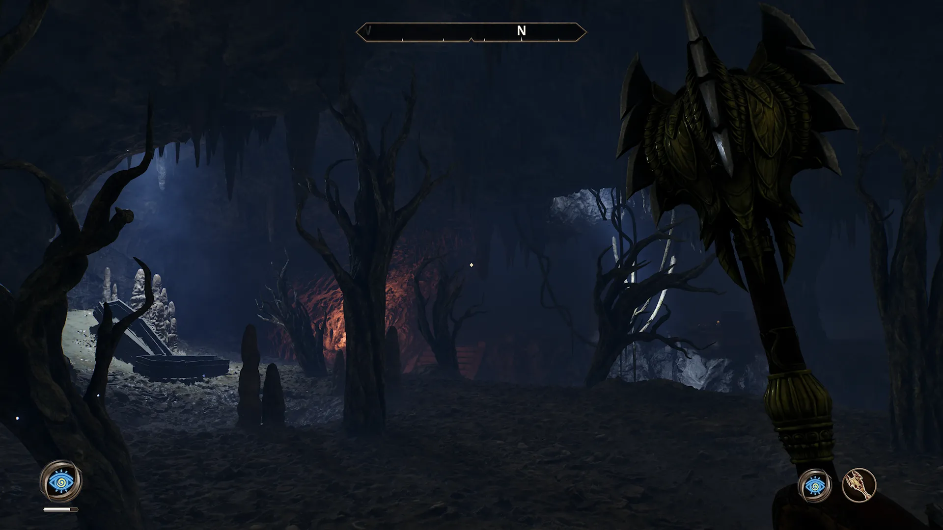 Cảnh khám phá hang động trong tựa game Oblivion Remastered, một ví dụ thành công của chiến lược phát hành bất ngờ.