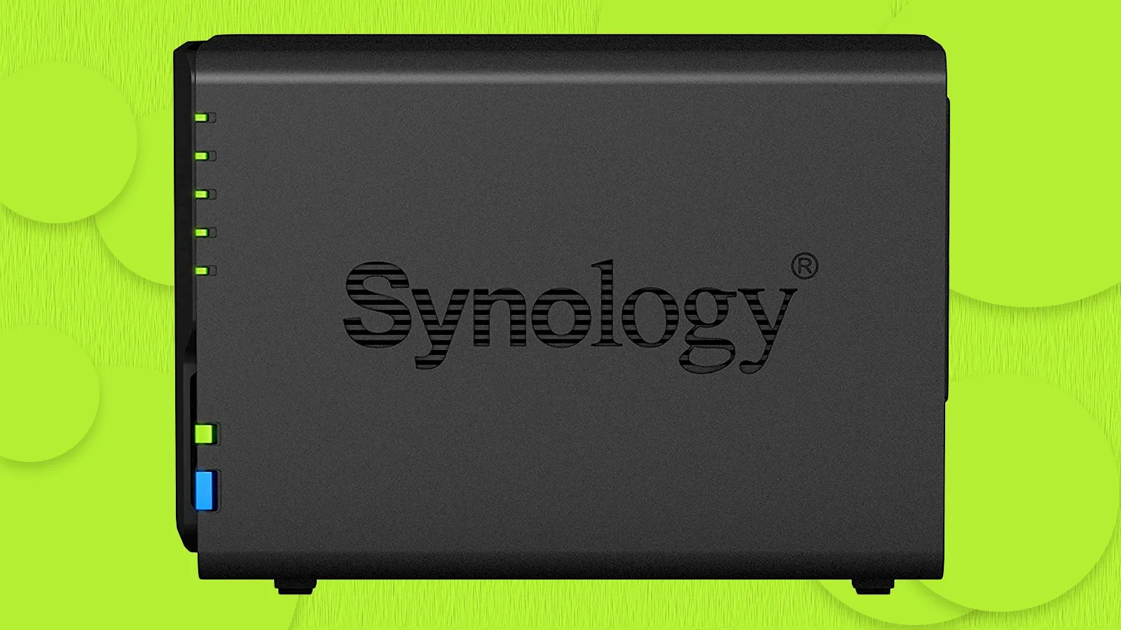 Thiết bị NAS Synology tổng thể, minh họa cho dòng sản phẩm lưu trữ mạng.