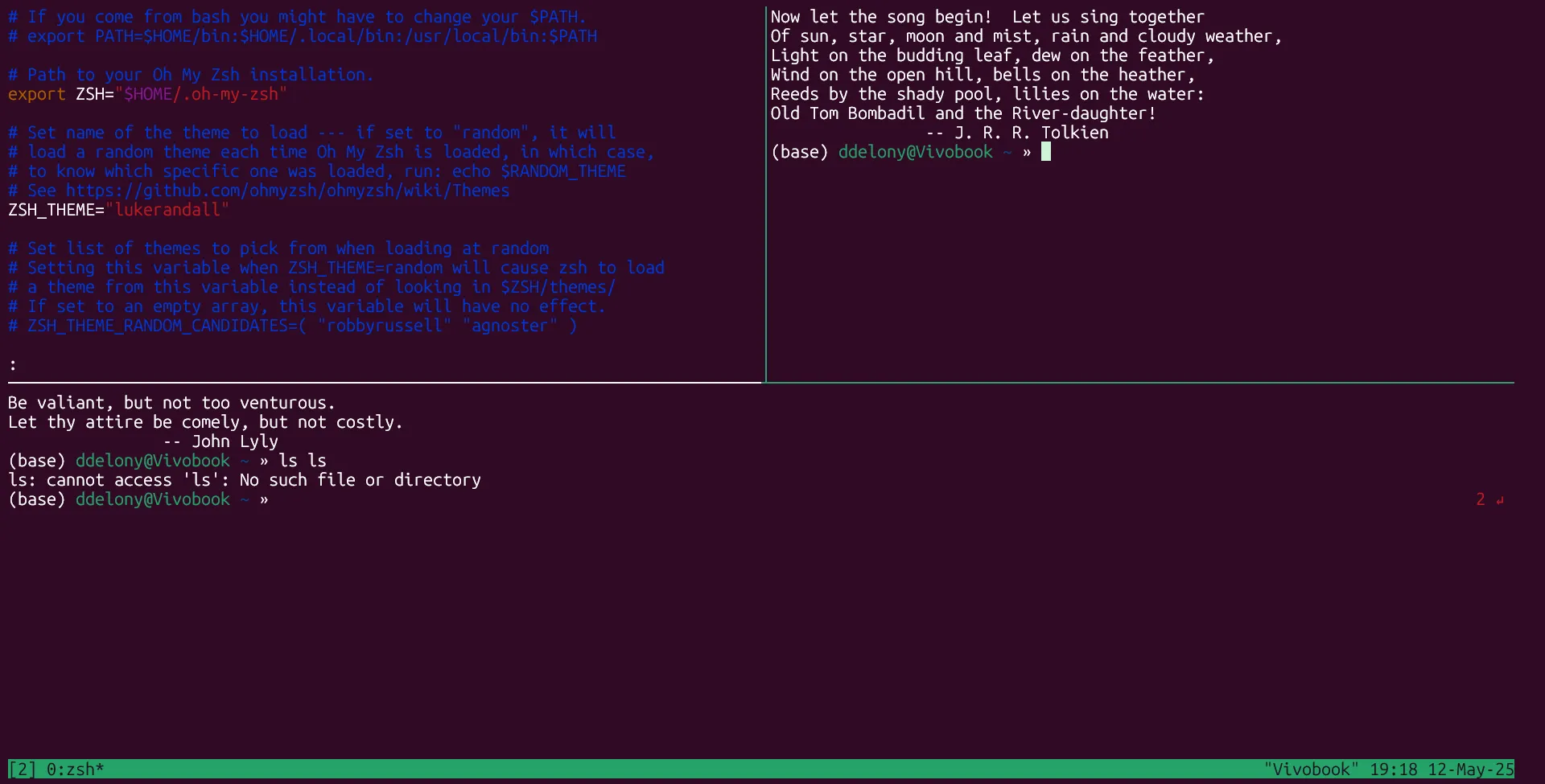 Cửa sổ tmux được chia cả dọc và ngang, tạo ra nhiều khu vực làm việc.