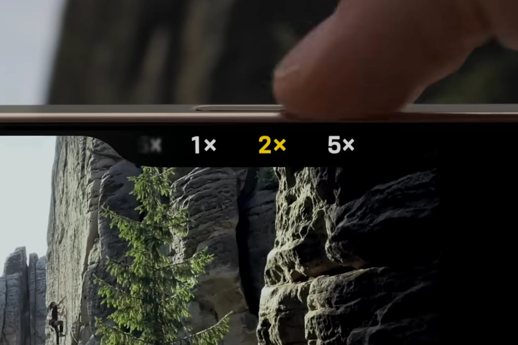 Giao diện Camera Control trên iPhone 16 hiển thị tùy chọn ghi video