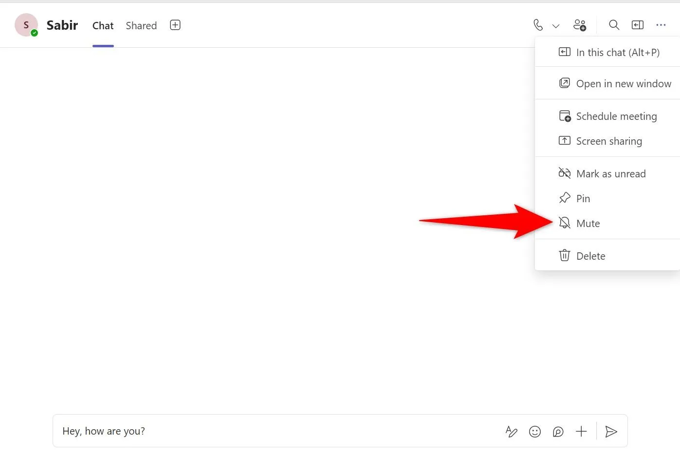 Tùy chọn tắt tiếng cuộc trò chuyện cá nhân trong menu ba chấm của Microsoft Teams.